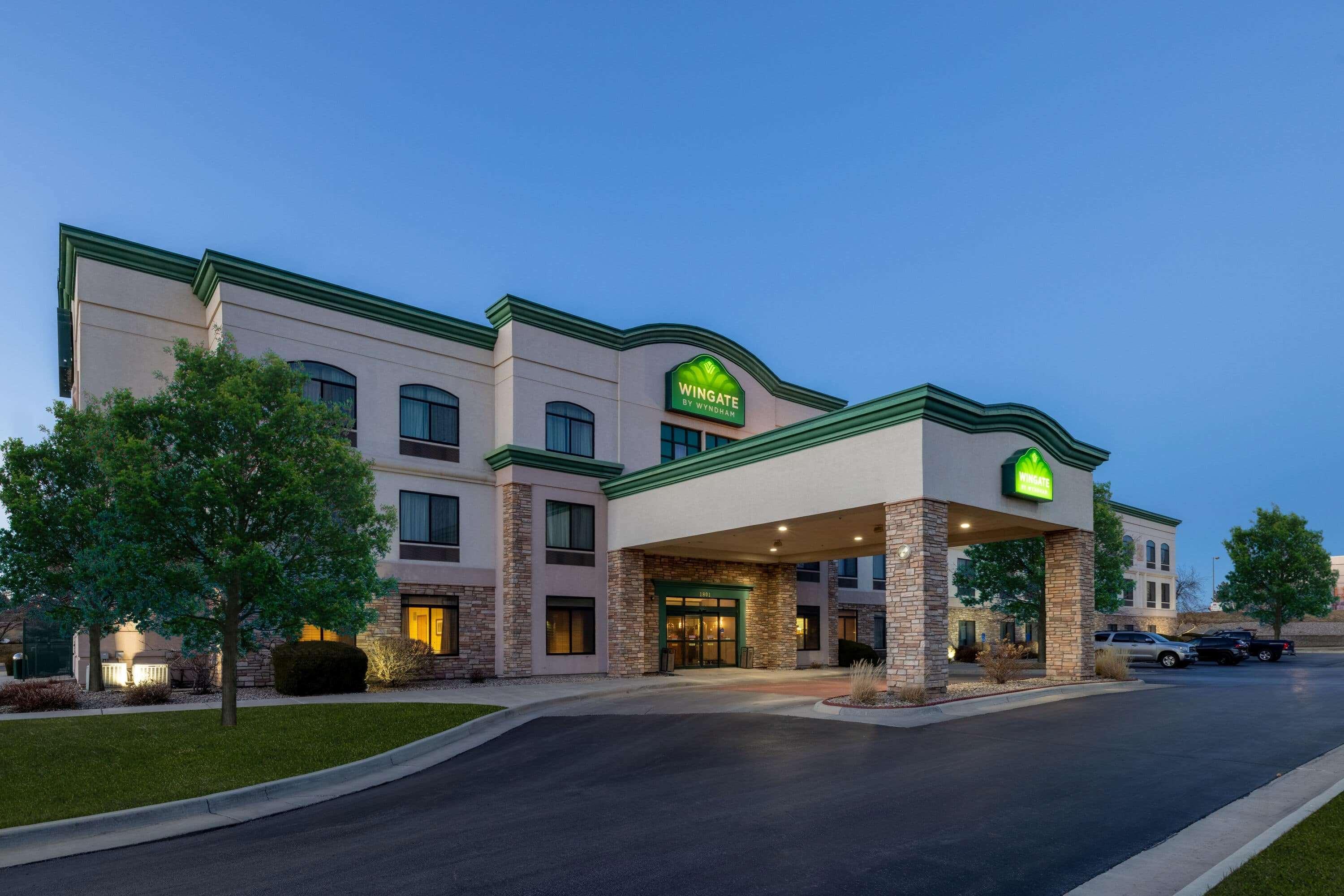 Wingate By Wyndham Gillette Hotel Exterior foto